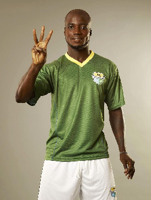 Stephen Appiah 03.10