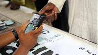 Pesin wey dey verify im data for INEC