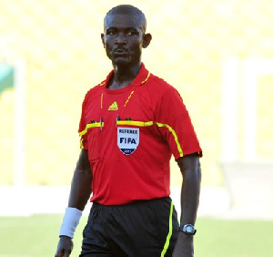 Referee Joseph Lamptey