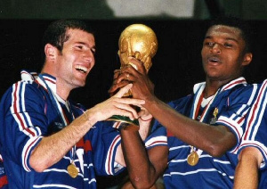 Zinedine Zidane and Marcel Desailly with the 1998 FIFA World Cup trophy