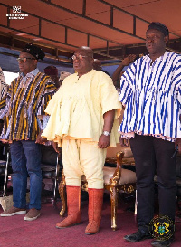 President Akufo-Addo (Middle)