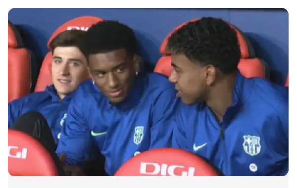 Barcelona players were caught on camera have a deep discussion