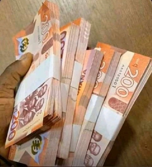 Fake Cedi 200 Notes