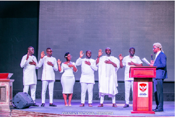 National Executives taking the oath of office