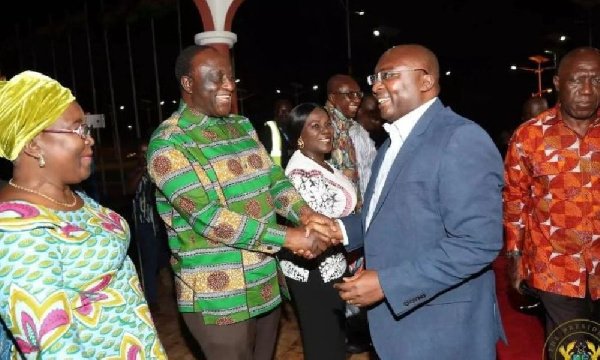 Vice President Dr Mahamudu Bawumia and Alan Kyeremanten sharing pleasantries at an event