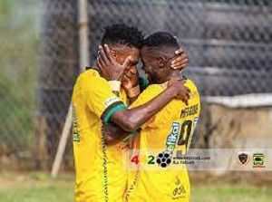 Asante Kotoko strikers, Frank Mbella Etouga and George Mfegue