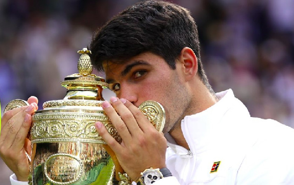 Alcaraz beat Djokovic in straight sets to retain Wimbledon title