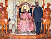 Otumfuo Osei Tutu II with Sarkodie