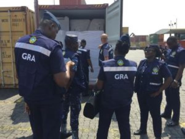 Officers of the Customs Division of the GRA