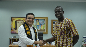 Dr. Swanzy (right) with the Rector of Ceara State University (UECE), Professor Hidelbrando dos Santo