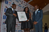 Maame Dufie Cudjoe  (CSR Manager, Airtel Ghana) receives the award