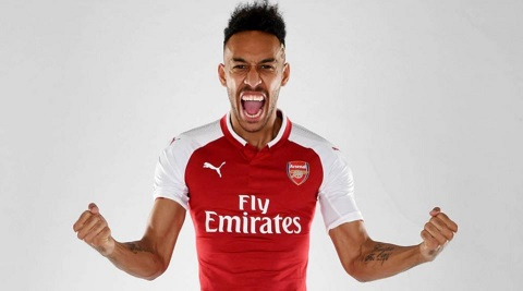 Aubameyang announced his new deal via a live video from Emirates Stadium