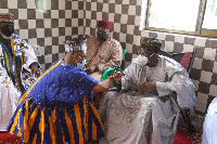 Arafat Sulemana Abdulai exchanging pleaantries with some elders