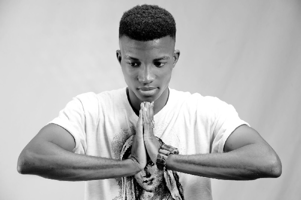 Kofi Kinaata