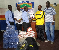 Sports kits retailers Ashlid Enterprise donation to Hearts of Oak