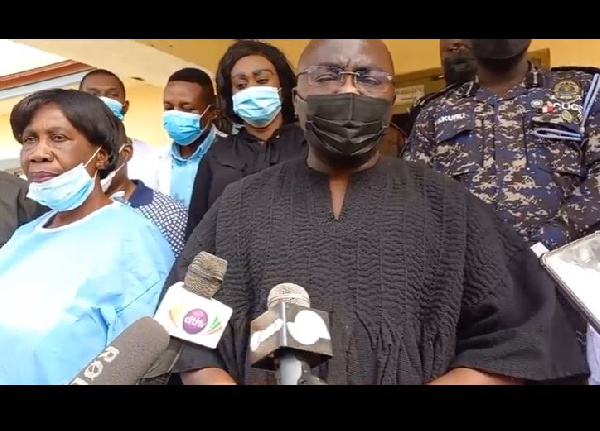 Vice President  Dr. Mahamudu Bawumia with his team at the accident scene