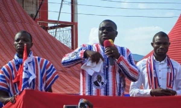 Sammi Awuku (m) with NPP youth