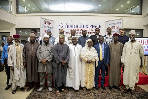 The award receivers, organizers and some religious leaders in a group photo