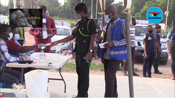 Essential workers in queue to exercise their franchise