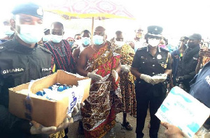 The police distributed the masks and sanitizers to Elmina and its environs