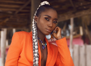 Songstress, Nana Yaa