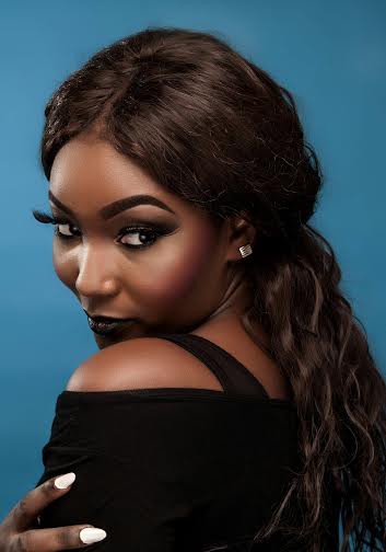 Rising actress Nella Sparks stuns in new photos