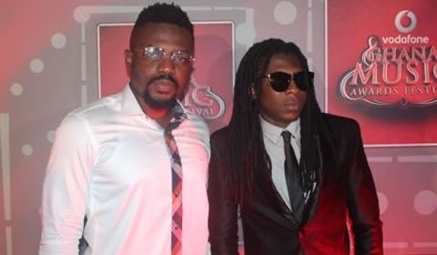 R2bees @ VGMA 2013 Launch