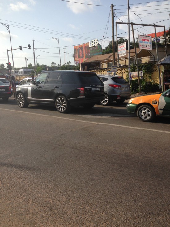 Joselyn Dumas spotted in 2015 Range Rover