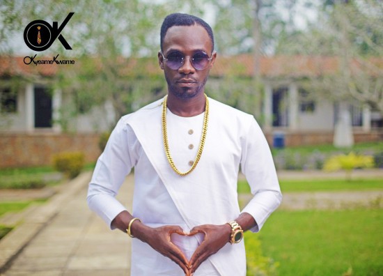 Okyeame Kwame in white