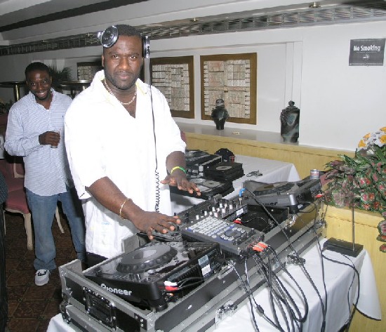 DJ E-Love, A cut above the rest, always redefining himself, more than a
decade of excellence.