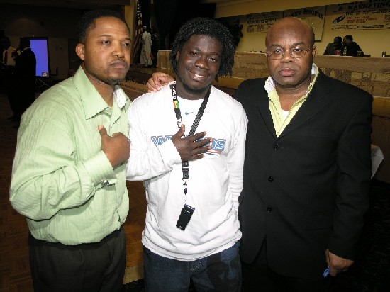 Mr. CNN and Solomon Krow of Africanspice Krow pose with Obour after his great performance.