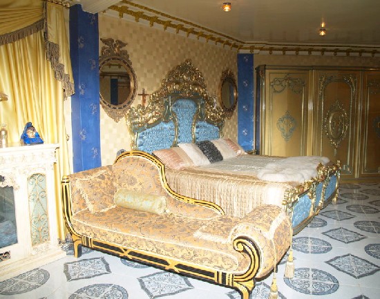 The bedroom of one of the Presidential suites