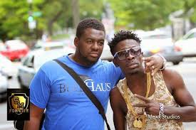 <b> Bulldog dumps Shatta Wale </b>
Bull Haus Entertainment, management of dancehall artiste Charles Nii Armah Mensah Jnr., known by his stage name Shatta Wale has ended their many years of working relationship with the artiste.
<a href=