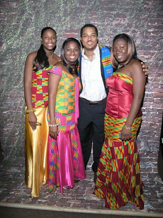 Van Vicker posing with the pretty Spencer sisters