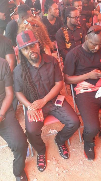 Bisa K'dei lays late mom to rest