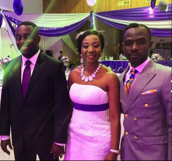 Bride & groom with Okyeame Kwame