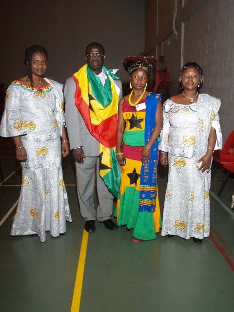 Mr. Hayford Atta-Krufi (center) and other participants
posed after the forum