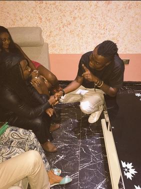 Pappy Kojo bows and shakes hands with Obrafour