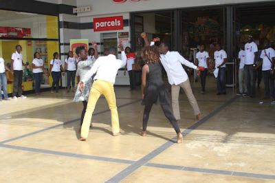 Nii Okai flashmob’s the Malls with ‘Saving Hearts’ Album