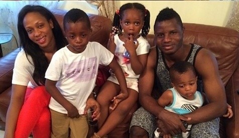 Mubarak-Wakaso-spending-time-with-his-family