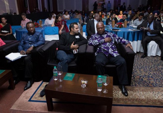 President John and the Chairman of the UN Global Entrepreneurs and founder of Mara Group and Mara Foundation, Ashish Thakkar among other participants at a meeting at the Oberoi Hotel