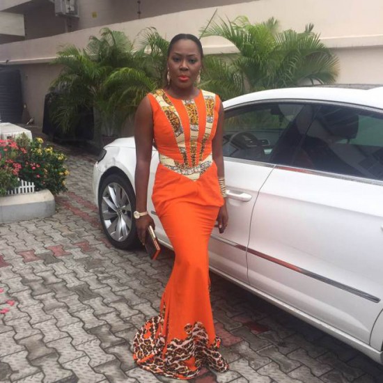 Glam yourself with one of these fleek Ankara styles