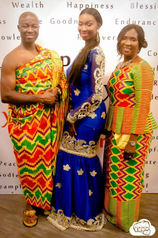 Maybeline Akua pases with parents