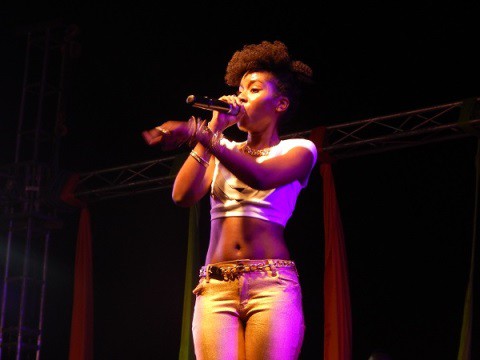 Sexy Diva MzVee