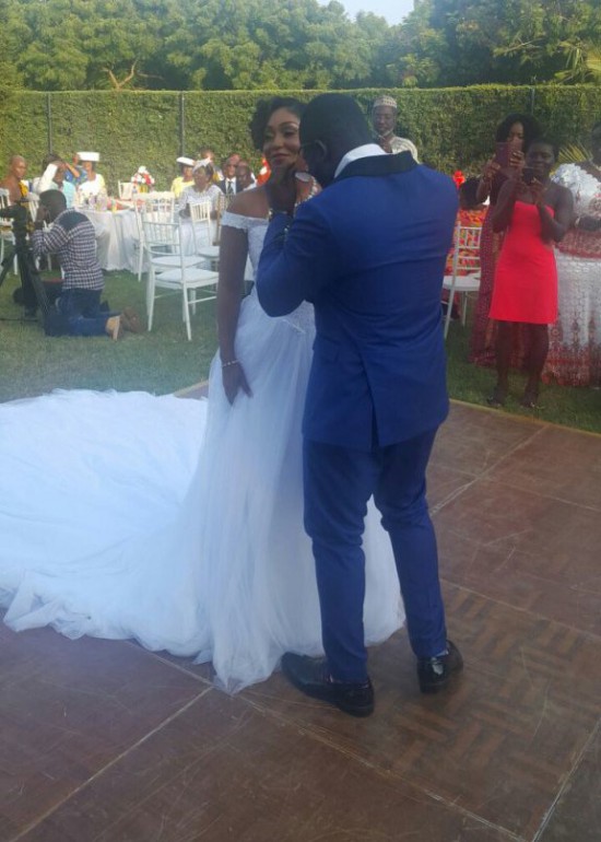 Bride and groom showing their dancing steps