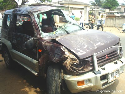 (Joy Online) Actress Suzzie Williams dies after a motor accident on the main La—Teshie Nungua Highway. The picture shows the mangled Mitsubishi Pajero the actress was driving.