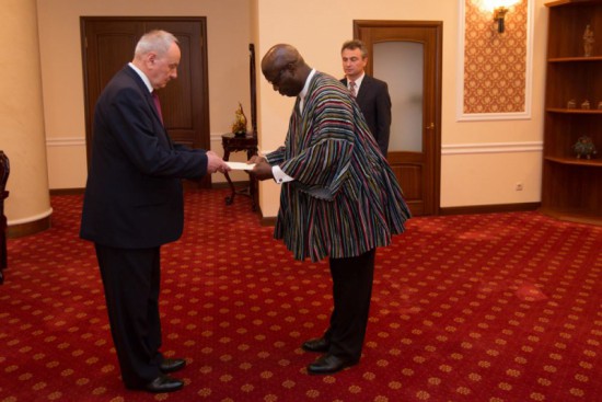 Moldovan President receives Ghana's new Ambassador