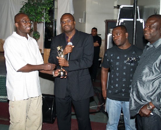 Legendary Katabo Sounds, The Godfather of all DJs getting the award for
Best Highlife from Mr. Patrick Gyan of NCOGA, DJ Nyce (Second right)