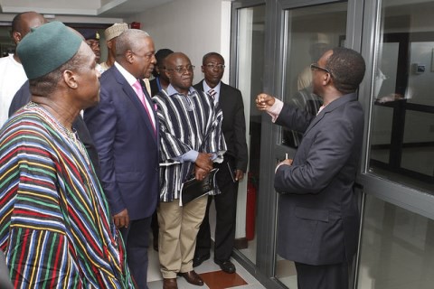 President Mahama touring the office and other facilities in the State House Tower Block, referred to as Job 600, which has been remodelled and refurbished for the use of members of parliament.