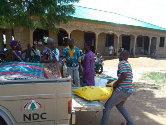 Another mosque in Bongo receives some of the Ramadan gifts from the MP.